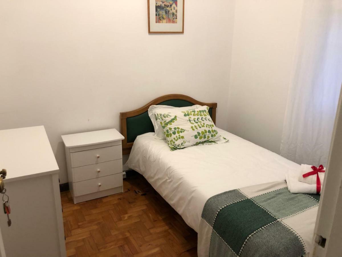 Apartment 3f *
