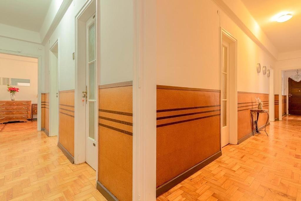 Apartment 3f *